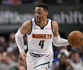 九游下载-穆雷在独行侠比赛中出色防守，大比分获胜引发热议！